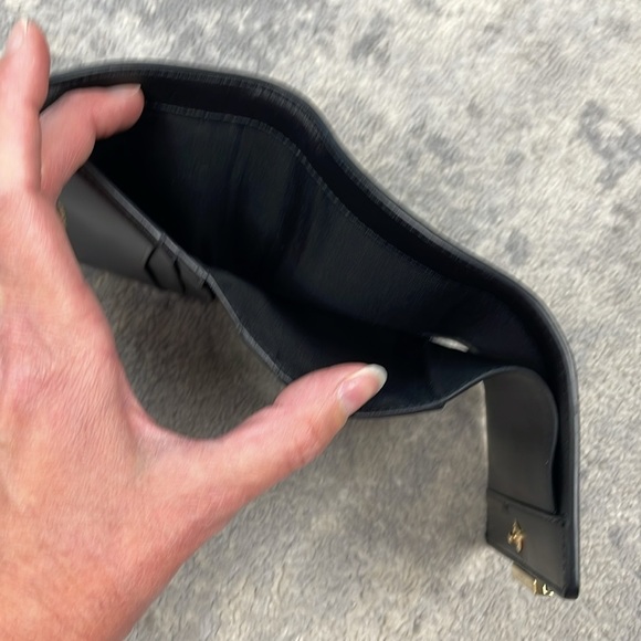 New Givenchy 4G Wallet in Black Leather Compact Trifold - Picture 13 of 15